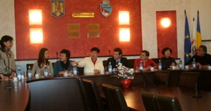 Râmnicu Vâlcea: Chinezii au venit în municipiu să promoveze sportul pentru toţi