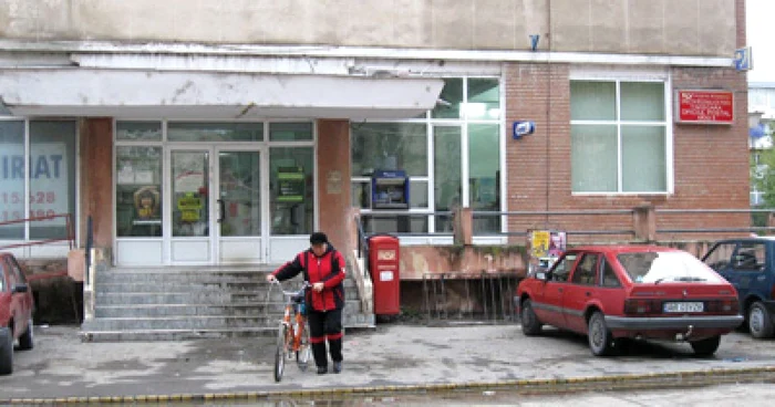 Arad: Tâlharii disperaţi de criză atacă în plină zi