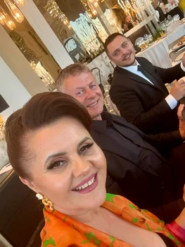 Niculina Stoican, mândră de familia ei frumoasă 