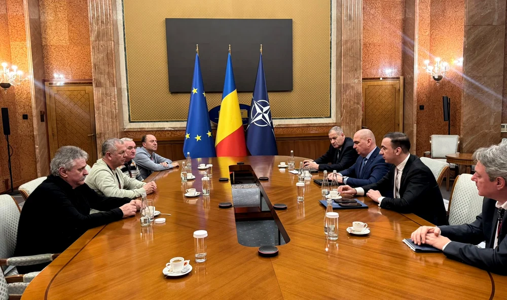 Șefii Guvernului s-au întâlnit cu reprezentanții Complexului Energetic Oltenia 