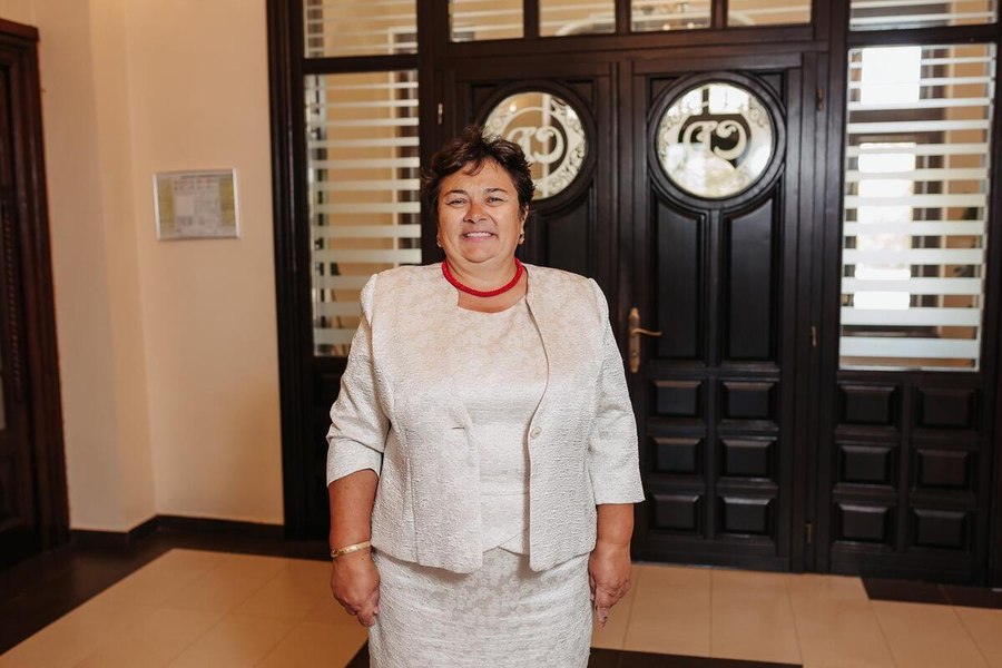 Profesoara de istorie acuzată că a traumatizat elevii, concediată de liceul de renume din Gorj unde preda