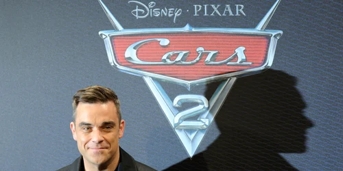 Robbie Williams vrea sa cumpere vila lui Michael Jackson