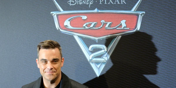 Robbie Williams vrea sa cumpere vila lui Michael Jackson