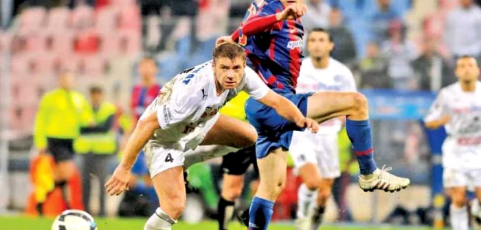 Vali Năstase are 217 partide în Liga I, fiind cel mai experimentat fotbalist din lotul Gloriei Bistriţa