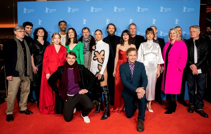 Berlinale 2023, actorii din Spy Master pe covorul roșu (6) jpg