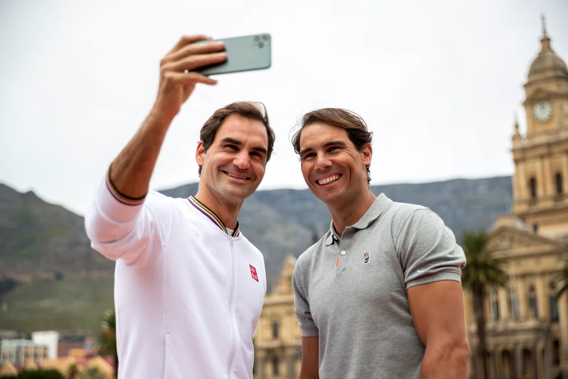 Federer și Nadal știu să treacă peste rivalitatea din terenul de tenis (Foto: EPA-EFE)