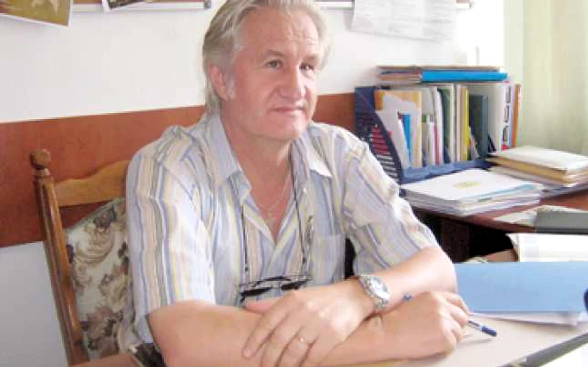 Banii sătmărenilor merg pe poeţii sârbi