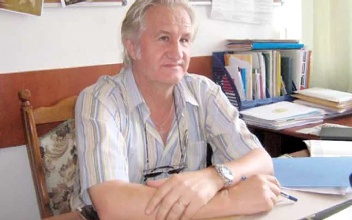 Banii sătmărenilor merg pe poeţii sârbi