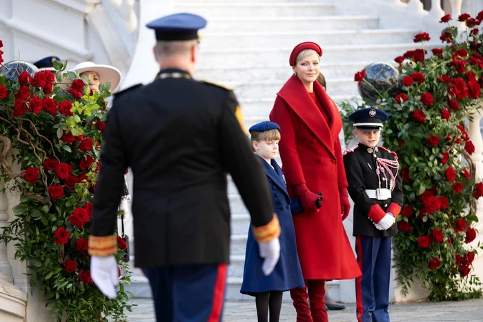 Printesa Charlene si Printul Albert de Monaco, impreuna cu Printul Jacques, Printesa Gabriela, de Ziua Nationala a Principatului Monaco   Palais Princier (9) jpg