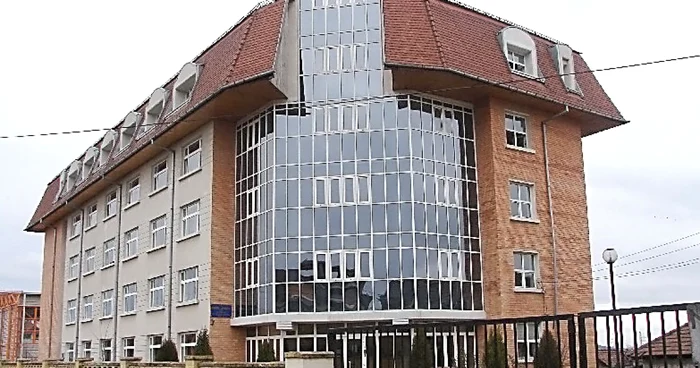 Căminele sunt pregătite să primească studenţii
