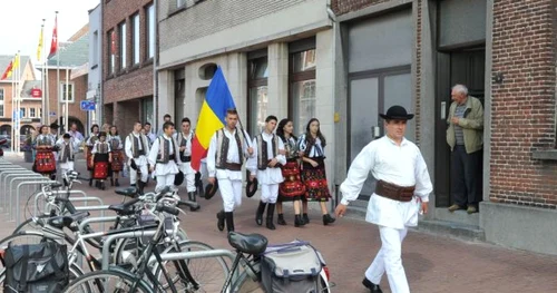 Dansatorii de la Şinca au impresionat întreaga lume