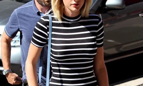 Taylor Swift Steps Out In NYC jpeg