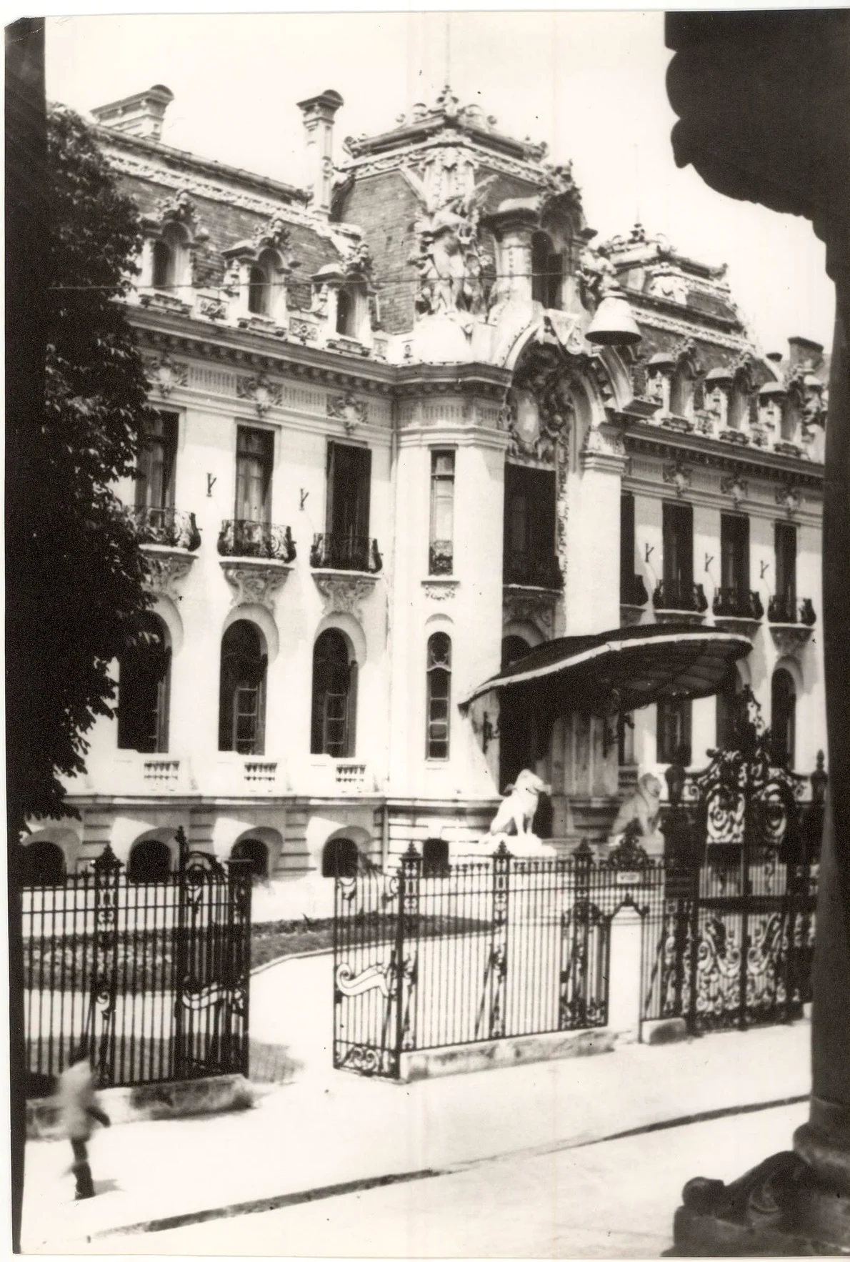 Muzeul Național „George Enescu”, Palatul Cantacuzino, Calea Victoriei, nr. 141, București