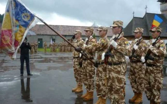 Şoimii Carpaţilor, la plecarea în misiunea din Afganistan, în luna iulie