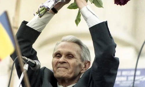 Expoziție dedicată lui Corneliu Coposu, găzduită de Festivalul de Film Istoric Râșnov 2014 jpeg