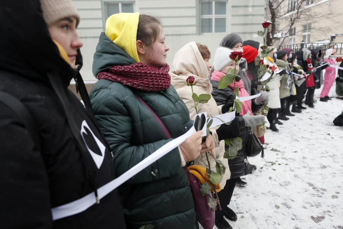 Lant uman la Moscova organizat in sprijinul lui Navalnii FOTO EPA-EFE