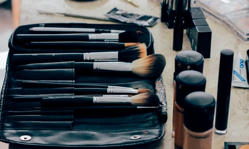 1 greseli aplicare fond de ten jpg jpeg