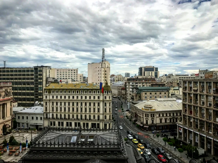 Bucureștiul este la ani buni de la intrarea României în UE un oraș al contrastelor. FOTO: Unsplash