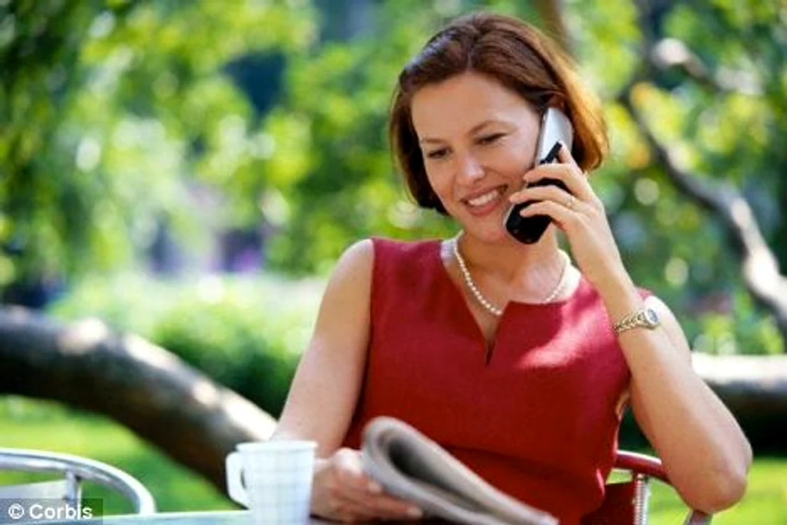 Evitaţi să vorbiţi prea mult la telefon