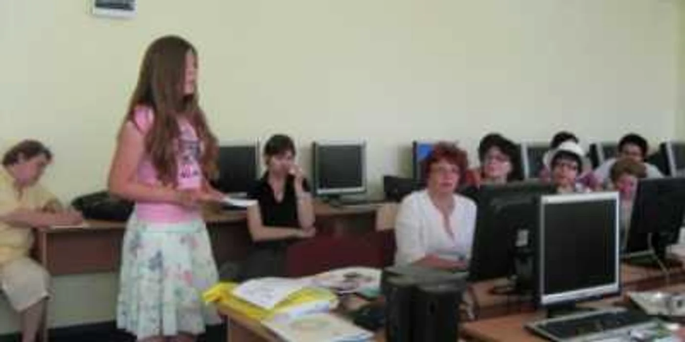 Bacău: Repetenții și corigenții au locuri libere la licee