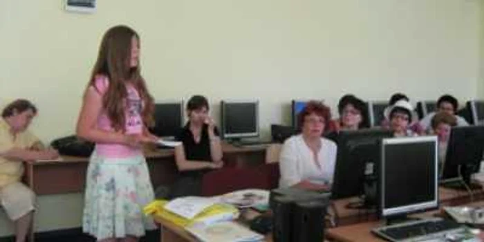 Bacău: Repetenții și corigenții au locuri libere la licee
