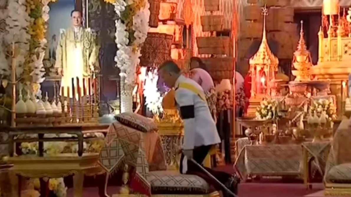 Rama al IX lea, defunctul rege al Thailandei, va fi incinerat după un an de doliu / VIDEO jpeg