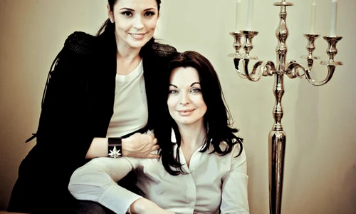 Cristina o însoţeşte mereu pe Andreea la evenimente jpeg
