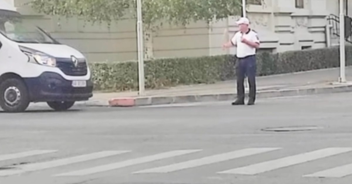 Directorul Biroului Rutier Medgidia, acuzat de hărțuire sexuală de către un angajat. Directorul Biroului Rutier Medgidia, acuzat de hărțuire sexuală de către un angajat.