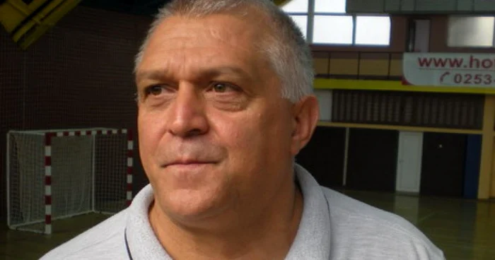 Vasile Stângă vrea să scoată naţionala din criză