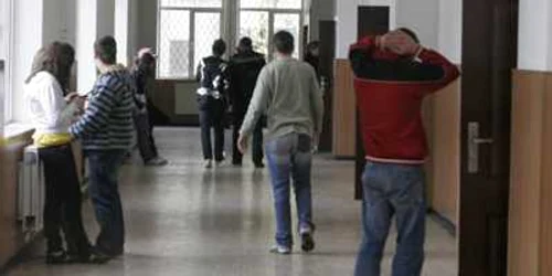 Elevii teleormăneni au trecut cu brio de prima proba a bacalaureatului