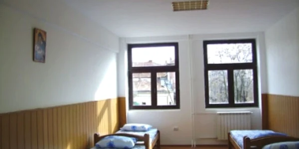 Satu Mare: Criza readuce moda internatelor şcolare-Revista presei locale
