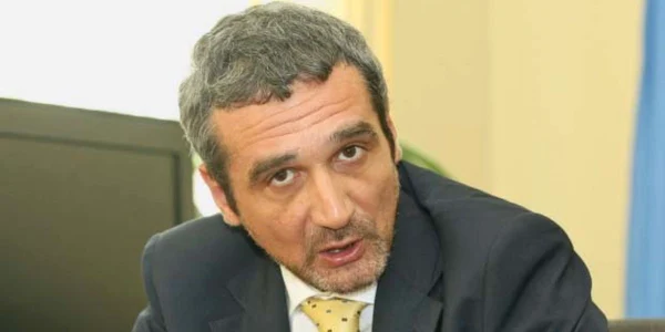 Sebastian Lăzăroiu va avea o emisiune de dezbatere   