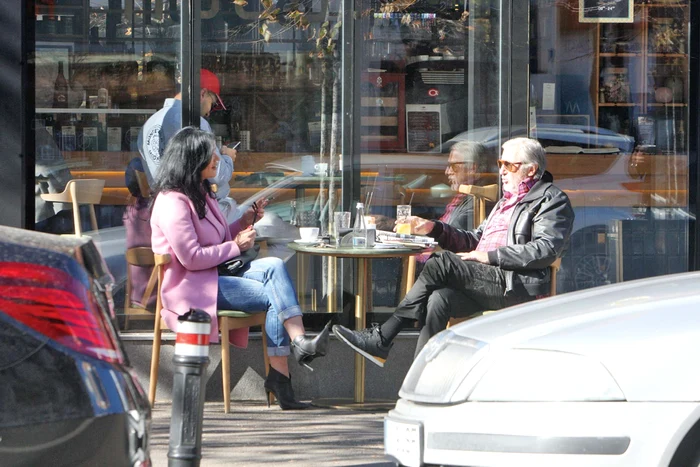 Ioana și Nasty se iubesc așa de mult  încât se asortează  și vestimentar