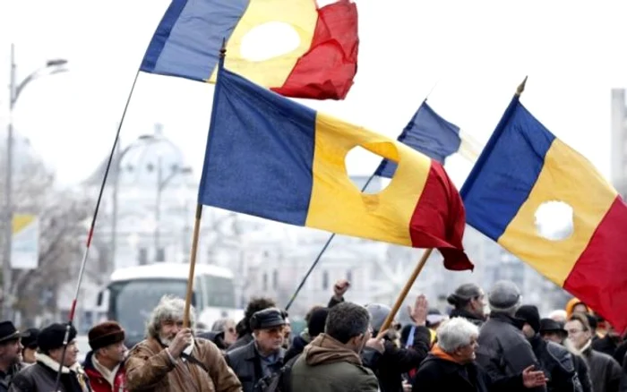 Persoane decedate şi colaboratori ai Securităţii au primit beneficii de la SSRML FOTO Arhiva Adevărul