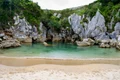 plaja Gulpiyuri shutterstock (2) jpg