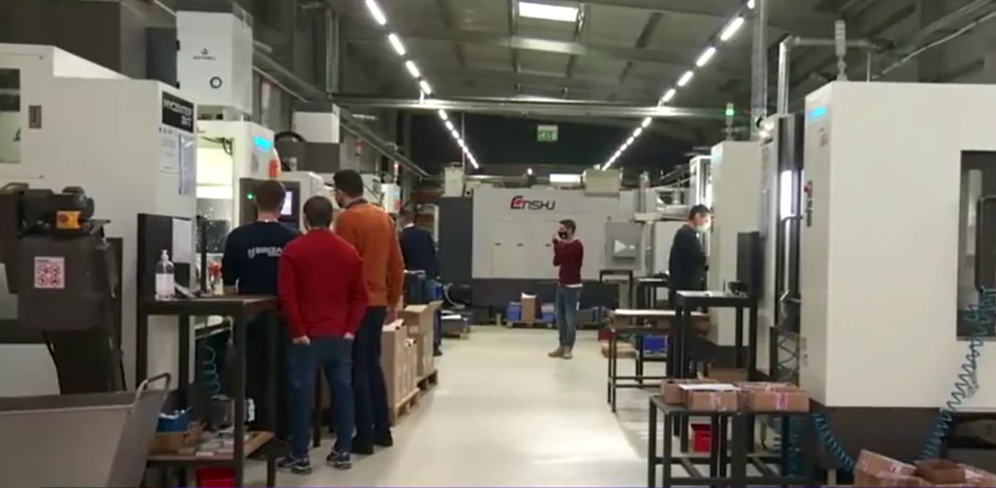 Fabrica din Cluj produce elemente pentru diferite industrii. FOTO: Digi24