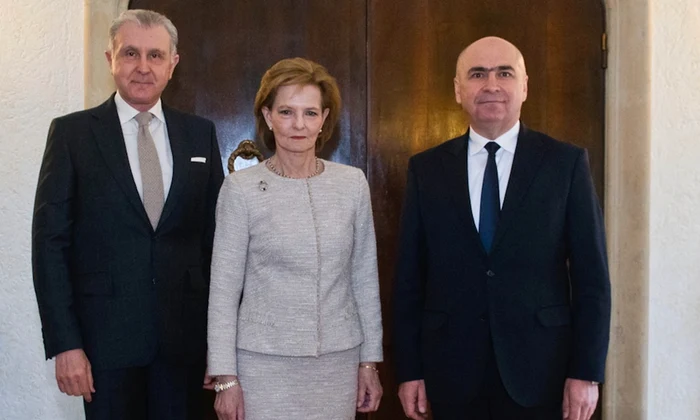 Președintele interimar Ilie Bolojan la Palatul Elisabeta cu Majestatea Sa Margareta și Principele Radu   FOTO Daniel Angelescu, Casa Majestății Sale (4) jpeg