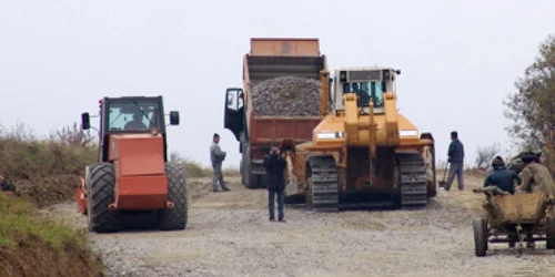 Bacau: Sute de salariaţi îşi vor pierde locurile de muncă