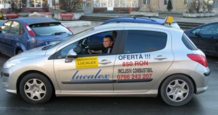 Târgu-Jiu: Marius Dogaru îşi plăteşte şcoala de şoferi în rate