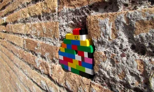 Jocurile lego, piesele logo, sunt la mare căutare