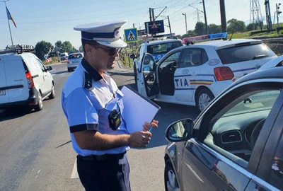 Zece modificări în Codul Rutier care te lasă pieton FOTO Ioan Buciumar
