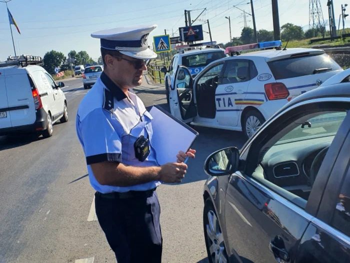 Zece modificări în Codul Rutier care te lasă pieton FOTO Ioan Buciumar