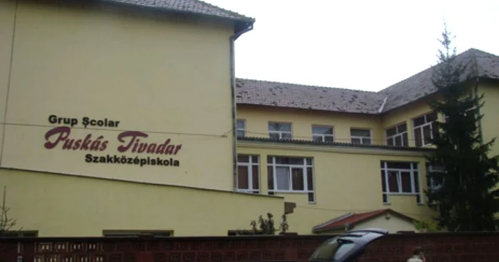 Doar şapte elevi români s-au înscris la Grupul Şcolar Puskas Tivadar