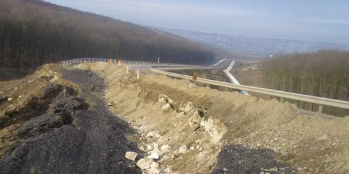 Drumurile au fost şi anul trecut pe pe lista de investiţii a Consiliului Judeţean 