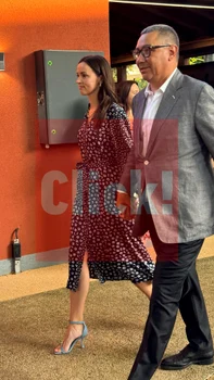 Victor Ponta cu iubita la Ziua Regelui. foto: Click!