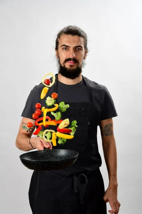 La Masterchef România, Alex a primit porecla D’Artagnanclickpentrufemei.ro