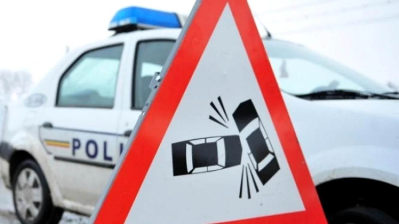
    Traficul pe DN1 este blocat, în urma unui accident între un autoturism şi un tir  