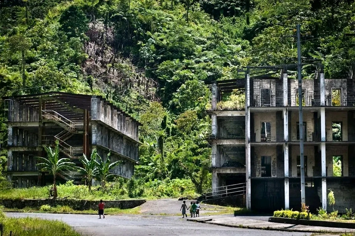  Mina Panguna, una dintre cele mai mari surse de cupru şi aur din lume. Foto Facebook/Amazing PNG