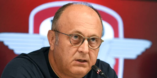 Dan Sucu Facebook jpg