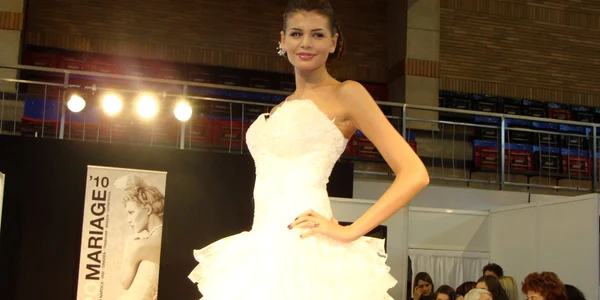 Monica Columbeanu, mireasă din nou, la Oradea